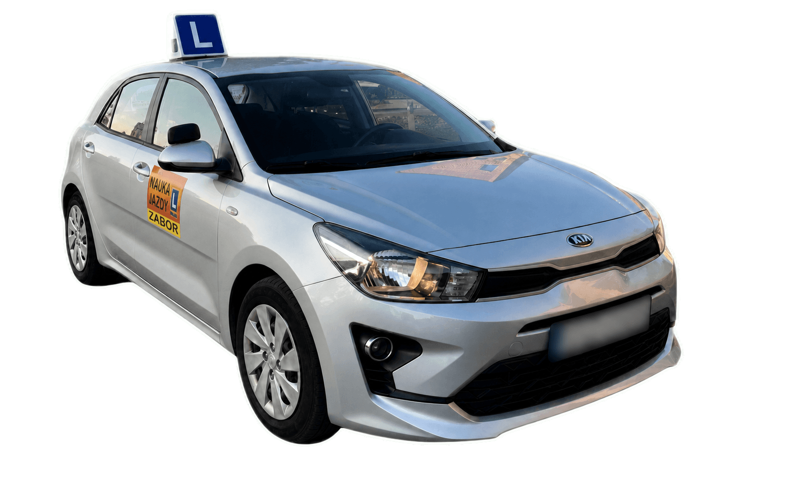 Wycięta srebrna KIA Rio Nauka Jazdy Zabor z oznaczeniem L
